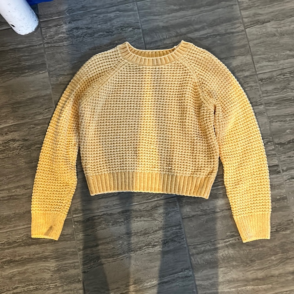 yellow knit sweater